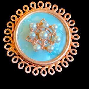 Vtg pearl celluloid copper mint green circle pin.